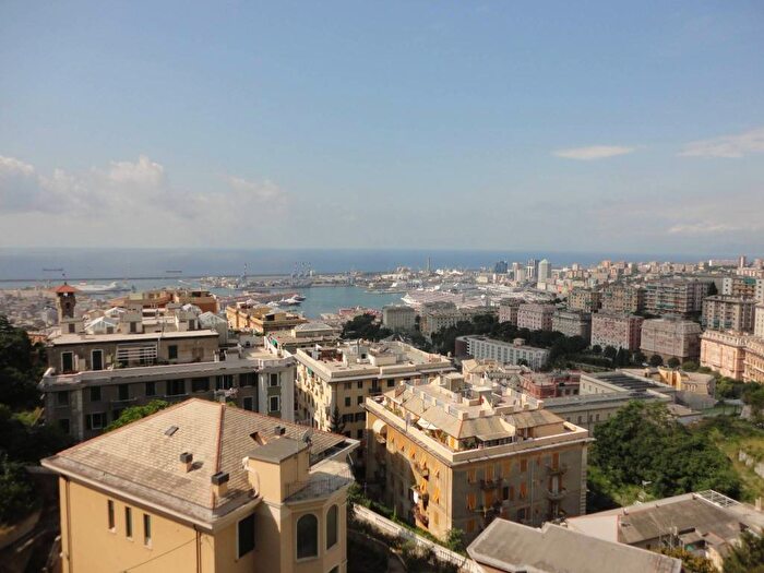 Appartamento bilocale in affitto in Via Mario Preve, Castelletto, Genova