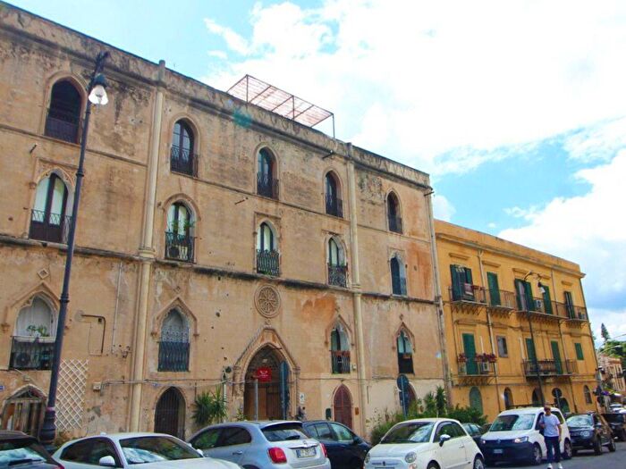 Appartamento bilocale in affitto in Piazza Vittoria, Cassaro, Palermo