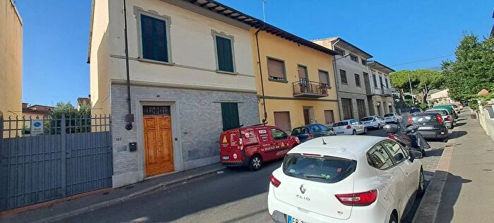 Casa con 8 locali in vendita in Via di Querceto Sesto Fiorentino, Sesto Fiorentino