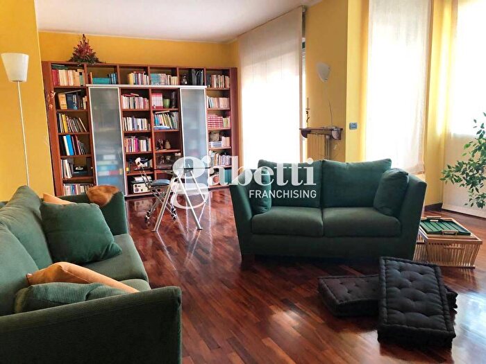 Appartamento quadrilocale in affitto in corso SEBASTOPOLI, Santa Rita, Torino
