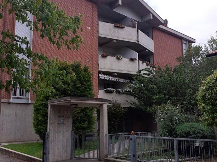 Appartamento con 5 locali in affitto in Via Papa Giovanni XXIII, Bazzano, Valsamoggia