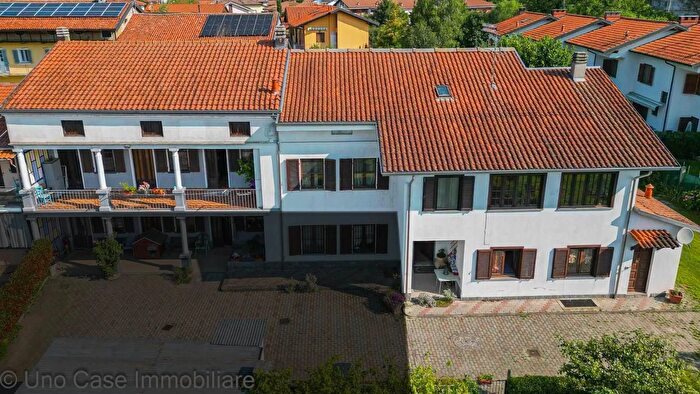 Case in Vendita e in Affitto - 2