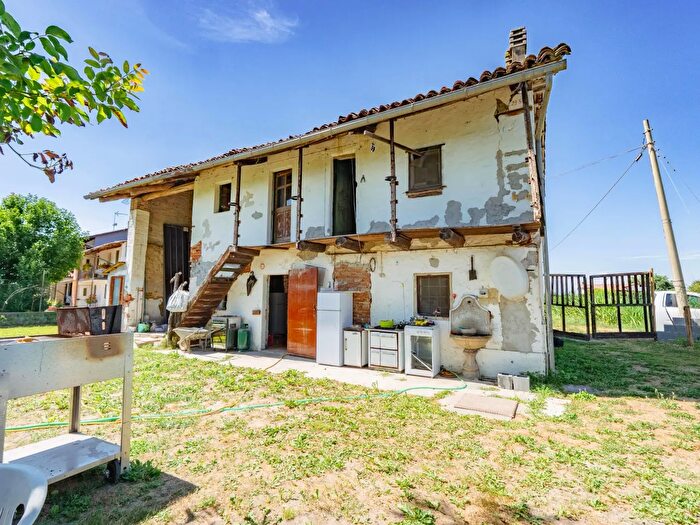 Casa con 6 locali in vendita in Via Viassa, Torre San Giorgio