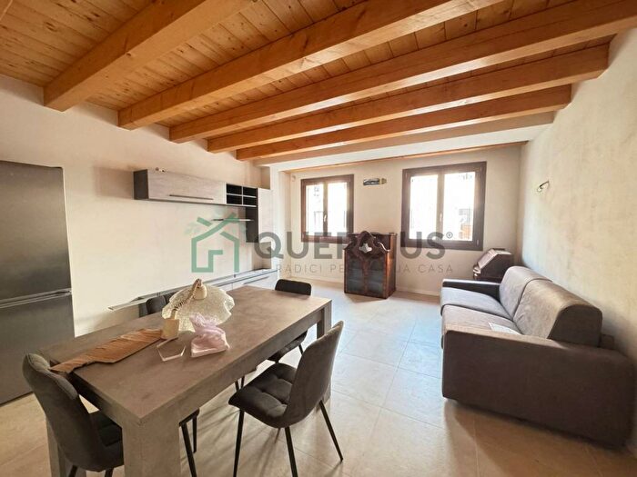 Appartamento trilocale in affitto in Via Roma, Centro, Belfiore