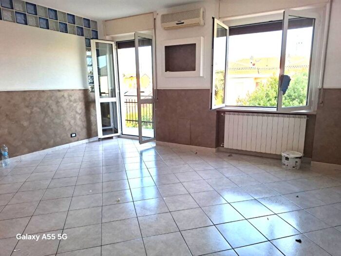 Appartamento trilocale in affitto in Via San Tommaso D'Aquino, Cittadella Villaggio Dalmazia, Novara