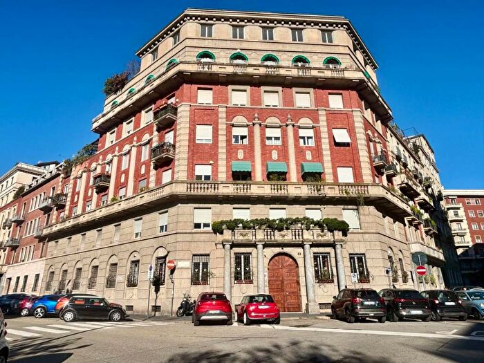 Appartamento bilocale in affitto in Via Monte Cervino, Monte Rosa Lotto, Milano