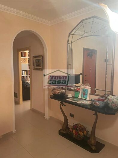 Appartamento quadrilocale in vendita in Via di Villa Ortisi a, Siracusa