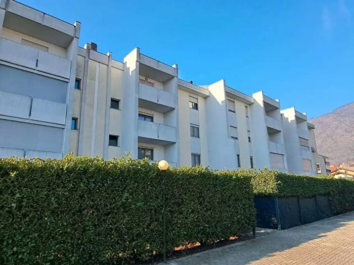 Appartamento quadrilocale in vendita in Via Pellerino, Piossasco