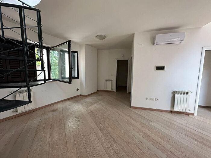 Appartamento bilocale in vendita in Viale di Trastevere, Roma