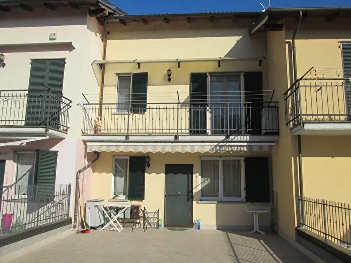 Casa trilocale in vendita in Via Comandante Boro, Ovada