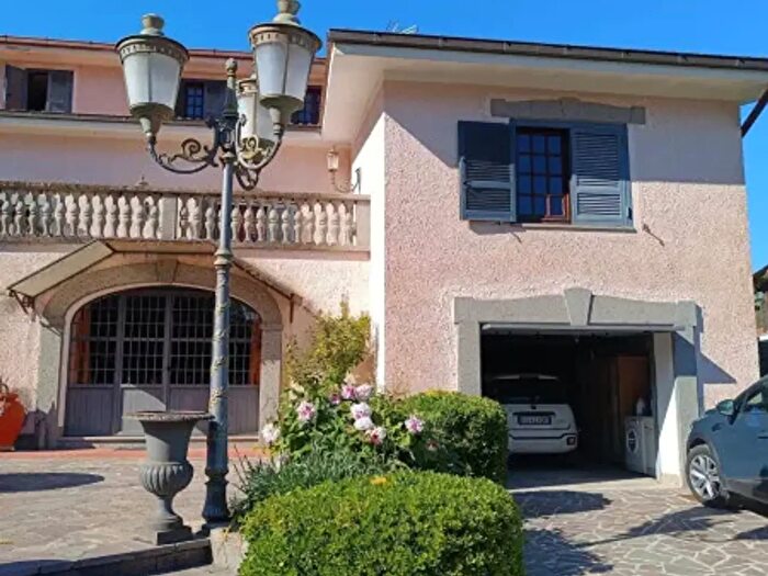 Casa con 6 locali in vendita in Via della Cappella, Formello
