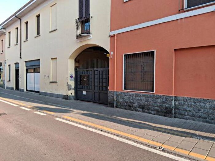Appartamento bilocale in vendita in Via Roma, San Giorgio Su Legnano