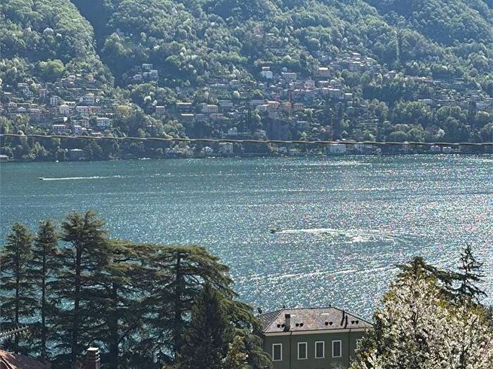 Appartamento bilocale in affitto in Laglio