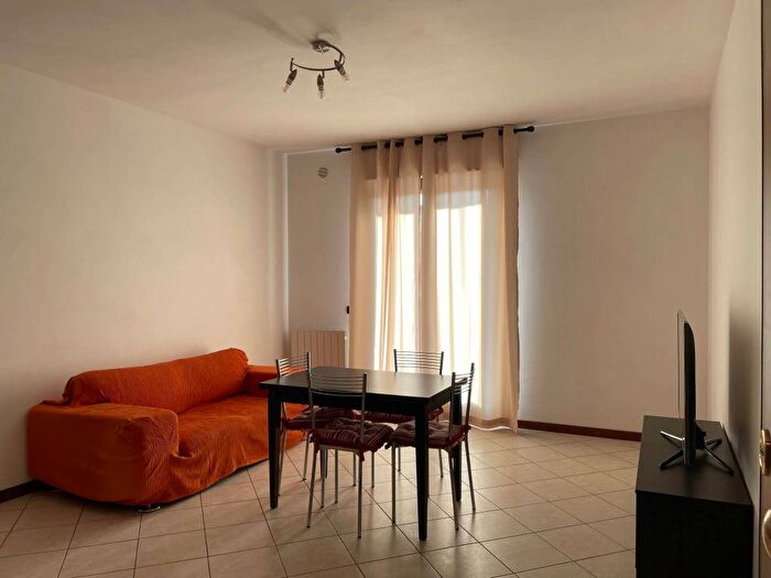 Appartamento trilocale in affitto in Via Strozzacapponi, Castel del Piano Pila, Perugia