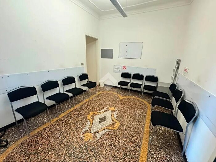 Appartamento trilocale in affitto in Via Dante Gaetano Storace, Genova