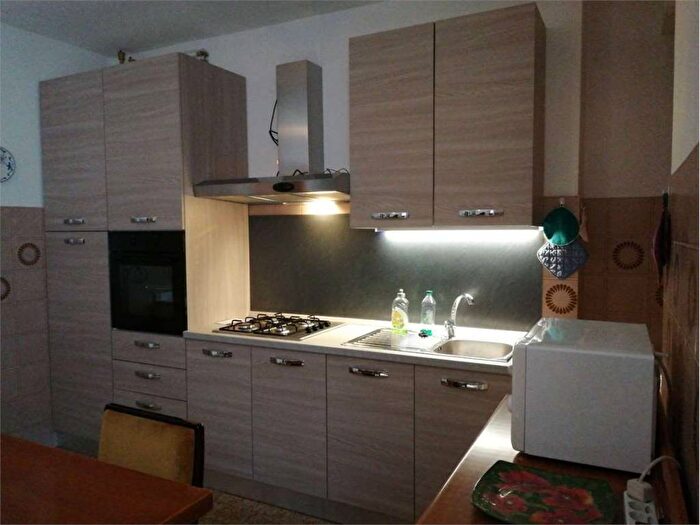 Appartamento trilocale in affitto in via pianale, Centro, Ceppo Morelli