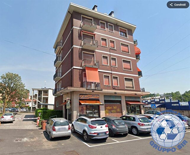 Appartamento trilocale in affitto in Via Volta, Carnate