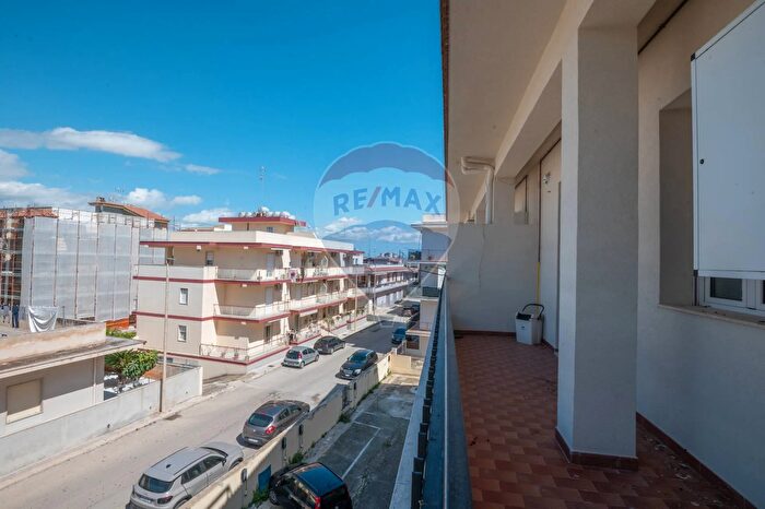 Appartamento con 6 locali in vendita in Via Torino, Pozzallo