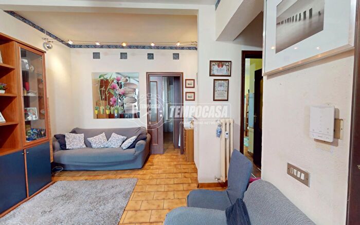 Appartamento trilocale in vendita in Corso Regina Margherita, Torino