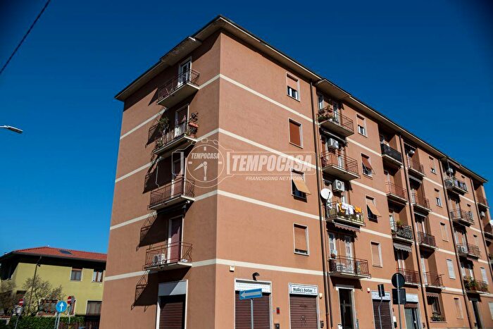 Appartamento trilocale in vendita in Via Alessandro Manzoni, Arcore