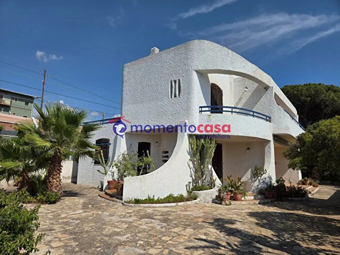 Casa con 6 locali in vendita in Strada Statale Jonica, Reggio di Calabria