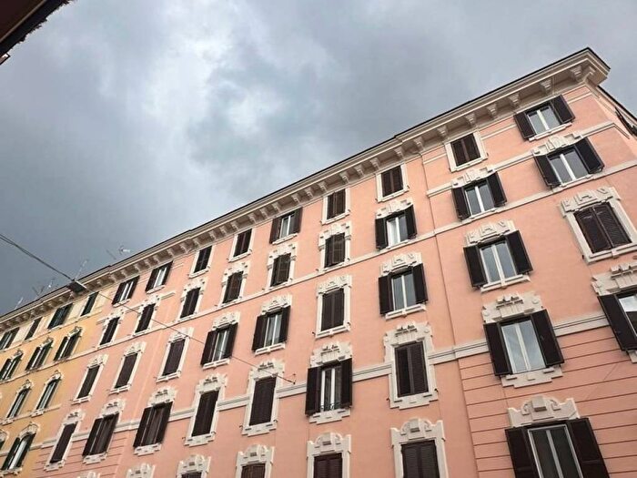 Appartamento trilocale in affitto in Via Salaria, Salario Porta Pia, Roma