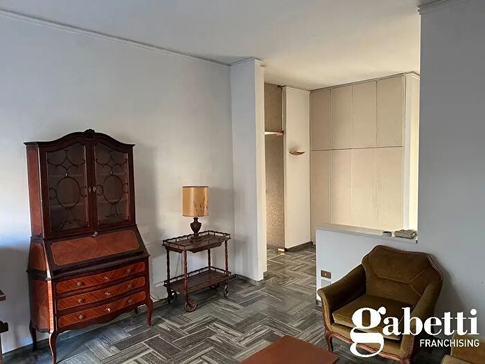 Appartamento con 5 locali in vendita in Via Cafasso, Asti