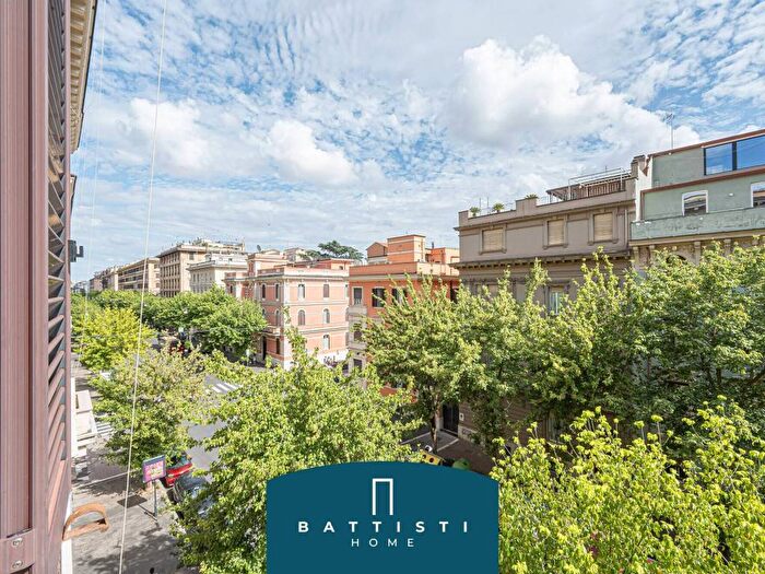 Appartamento trilocale in affitto in Via Crescenzio, Borgo, Roma