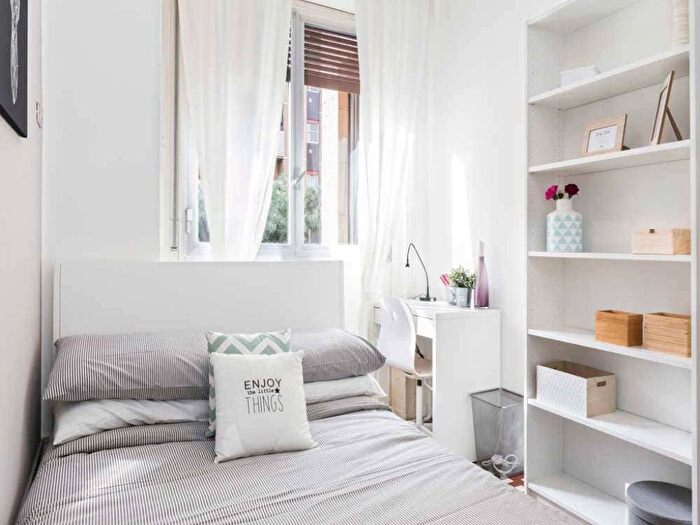 Appartamento con 6 locali in affitto in Via Giuseppe Frua, Frua, Milano