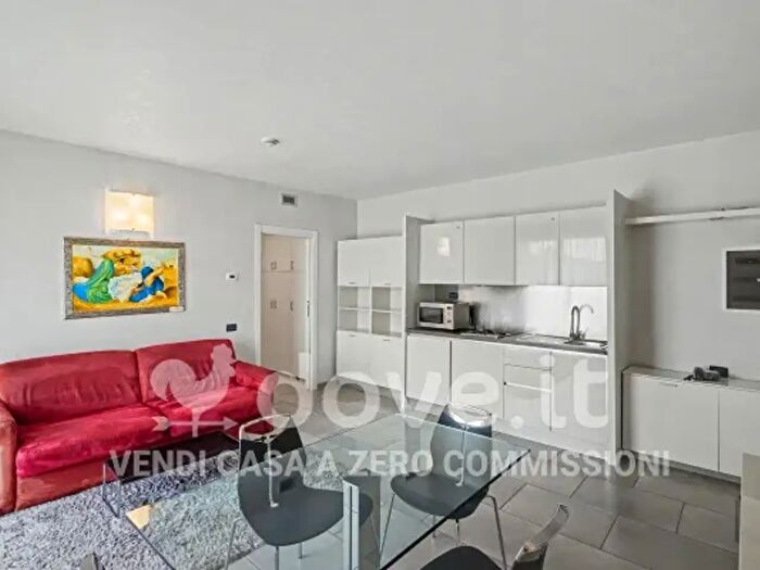 Appartamento bilocale in vendita in Via Francesco Agazzi, Mantova