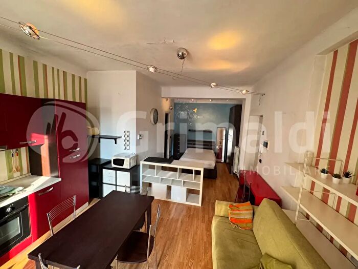 Appartamento monolocale in affitto in Via l Ornato, Milano