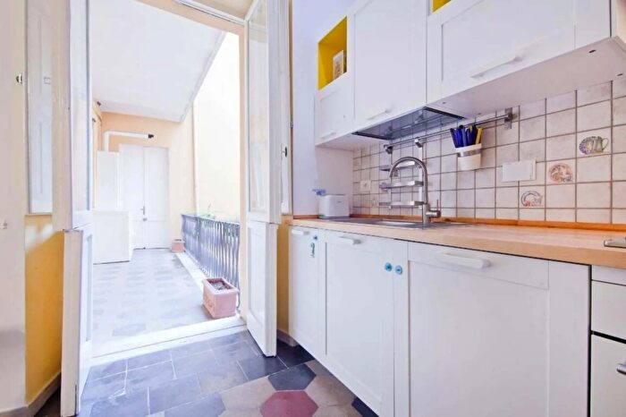 Appartamento monolocale in affitto in Via Augusto Valenziani, Roma