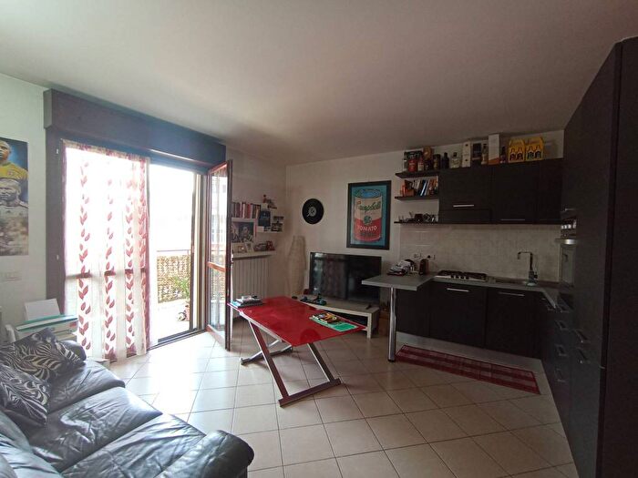 Appartamento bilocale in affitto in Via Pordoi, Centro, Settimo Milanese