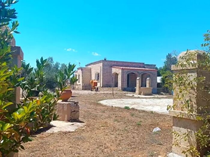Casa con 6 locali in vendita in Via Ludovico Ariosto, Tricase