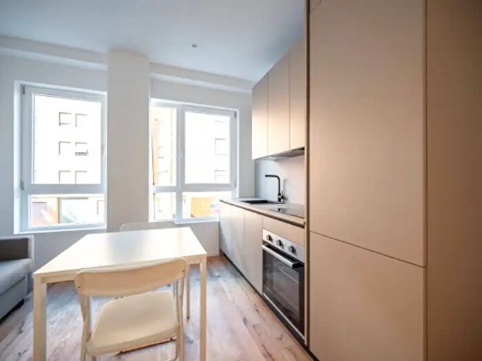 Appartamento bilocale in vendita in Via Lipari, Milano