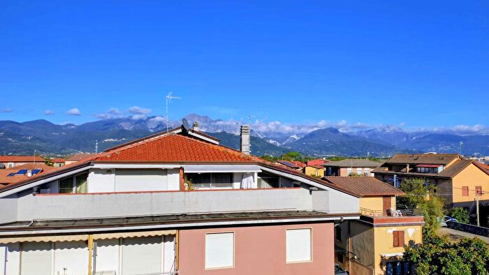 Appartamento bilocale in vendita in Ameglia