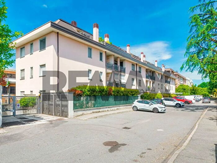 Appartamento bilocale in vendita in Via del Ponte, Busto Arsizio