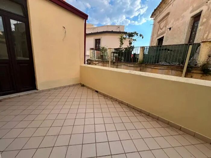 Appartamento trilocale in affitto in Via Damiano Assanti, Catanzaro