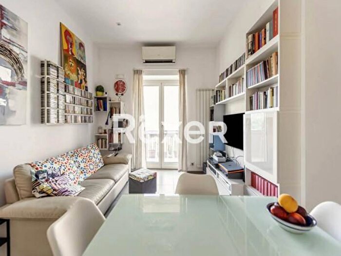 Appartamento trilocale in vendita in Via Francesco Caiazzo, Pomigliano DArco