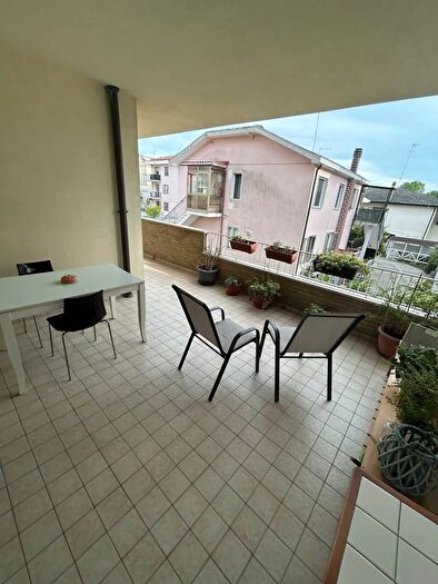 Appartamento trilocale in affitto in Via P E Venturini Sottomarina Chioggia Ve, Chioggia