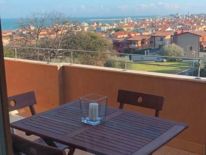 Appartamento con 6 locali in affitto in Civitanova Marche