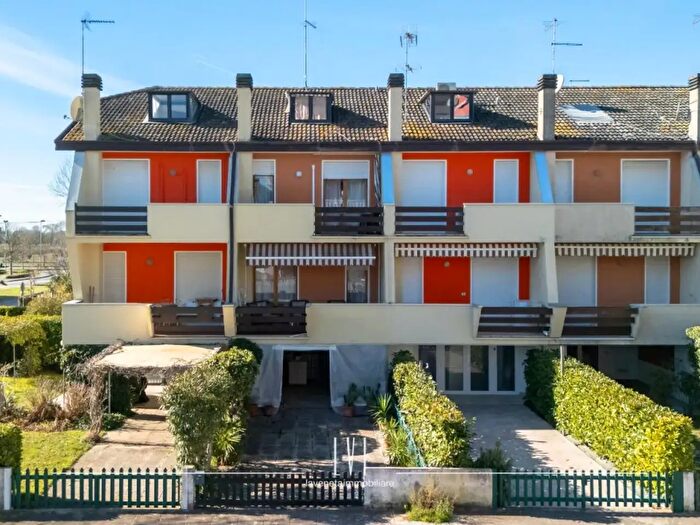 Casa quadrilocale in vendita in Via Vasco De Gama, Caorle