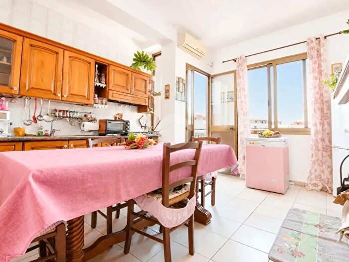 Appartamento con 5 locali in vendita in Via Roma, Sinnai