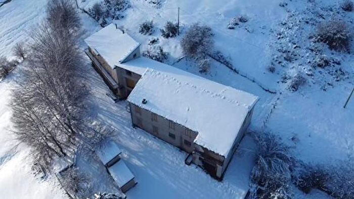 Casa in vendita in Strada Regionale del Lago di Campotosto, Campotosto