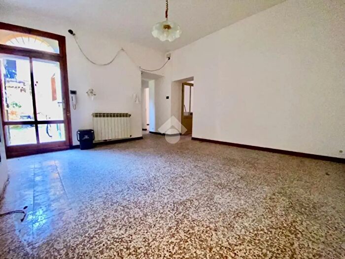 Appartamento con 5 locali in vendita in Via Cavanna, Novi Ligure