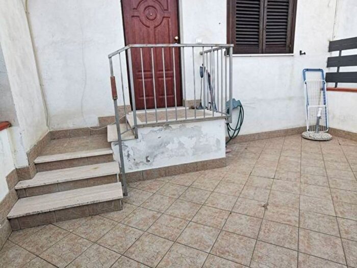 Appartamento trilocale in affitto in Via P Tropea, Soverato Superiore, Soverato