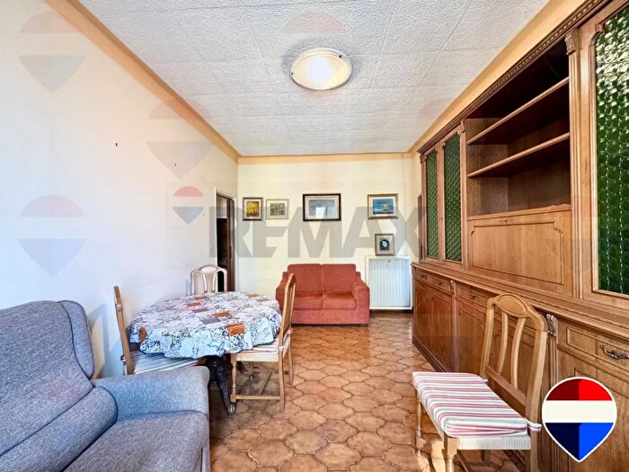 Appartamento bilocale in vendita in Via Novara, Milano