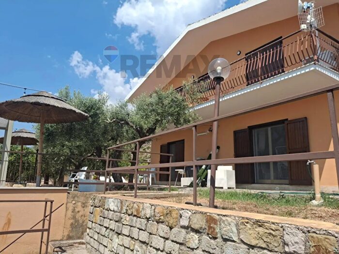 Casa con 5 locali in vendita in Spigno Saturnia