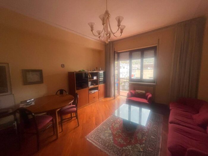 Appartamento trilocale in affitto in Via Cassiodoro, Sala, Catanzaro