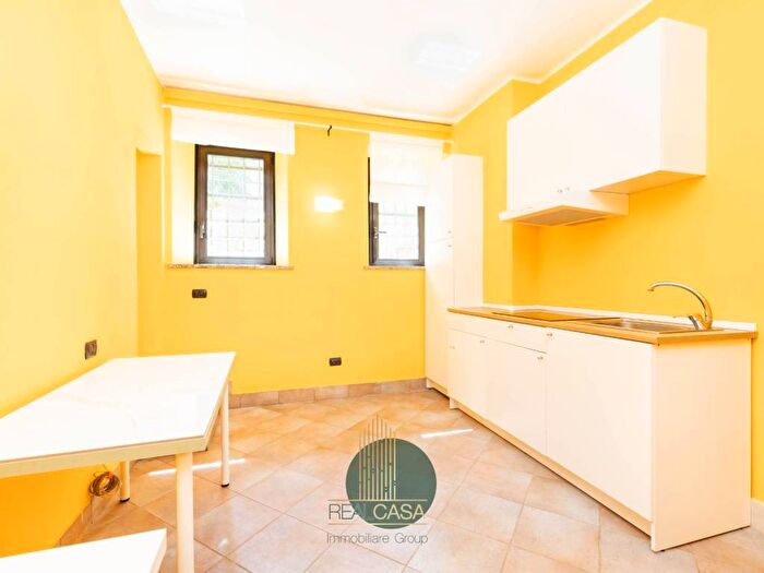 Appartamento trilocale in affitto in Via Palmanova, Udine, Milano